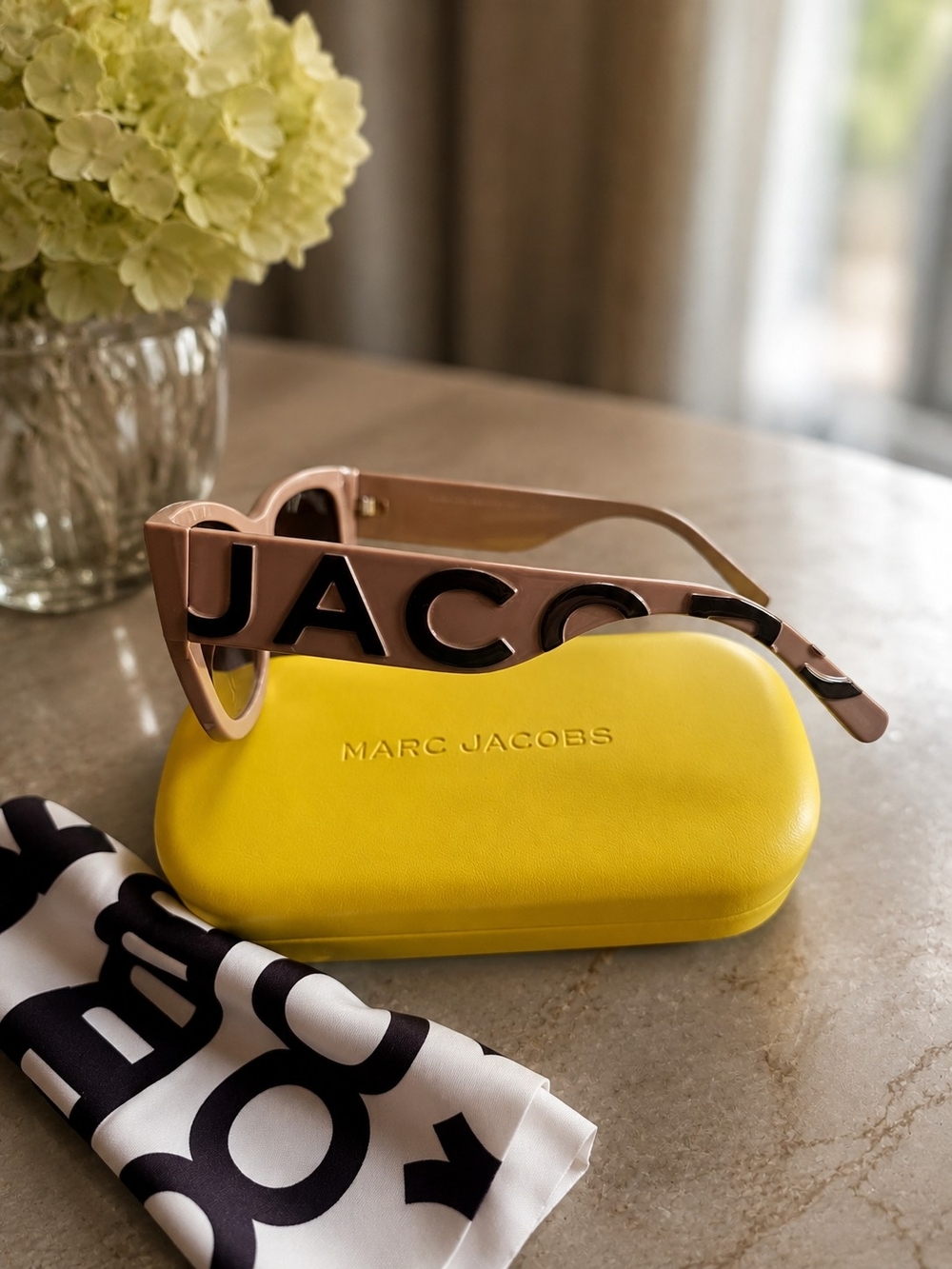 Marc Jacobs Beige Logo-Arm Sunglasses with Yellow Case And Cloth NEW